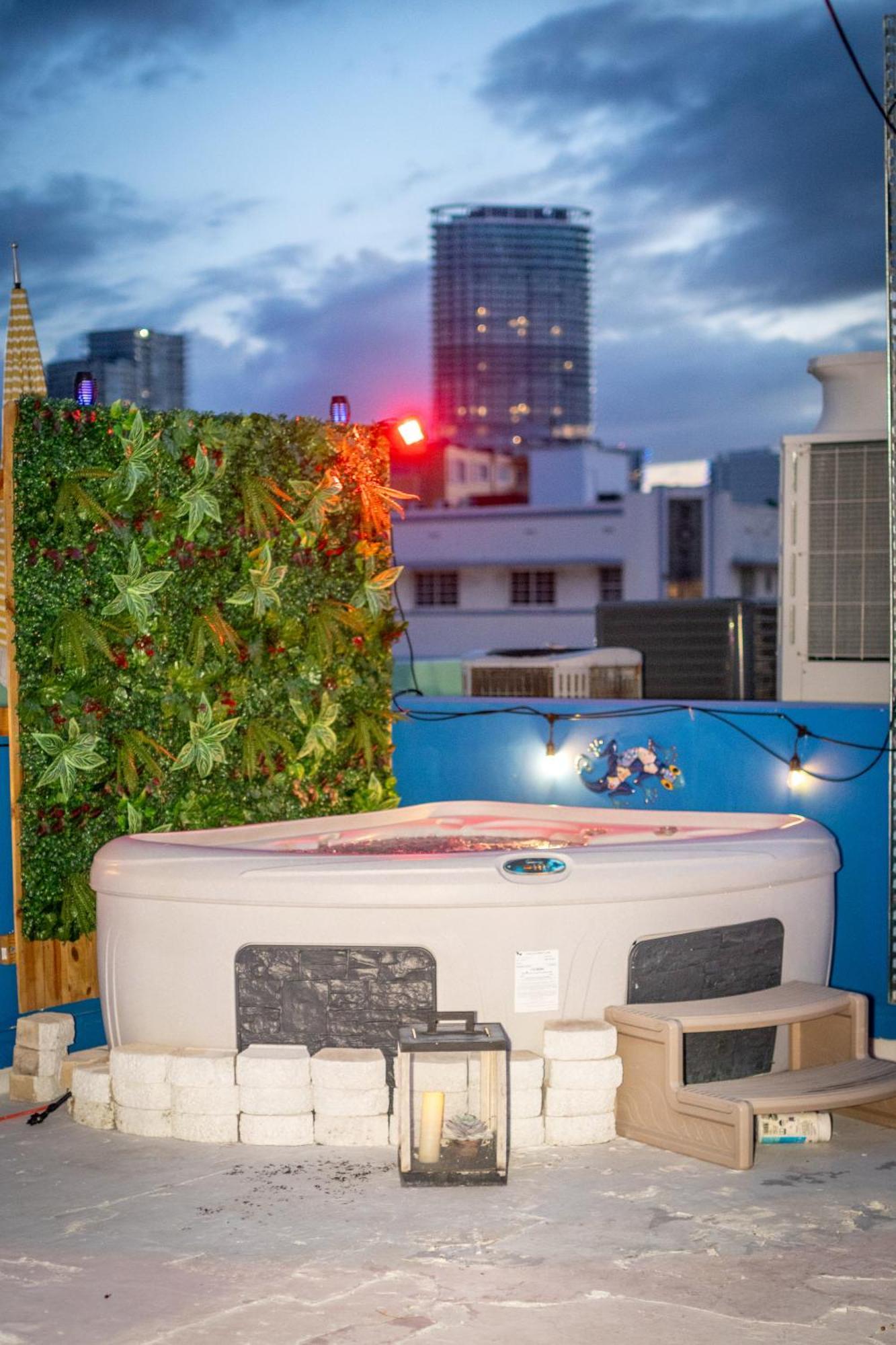 2Bedroom 2Bath Loft Exclusive Rooftop&Jacuzzi,1Block From Beach Miami Beach Buitenkant foto